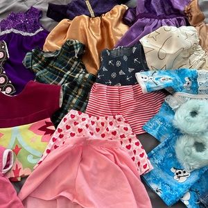 23 pieces of 18 inch Doll Clothes Bundle